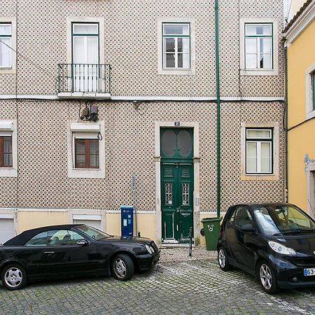 Lovelystay - Cozy 3Bdr Apartment In Estrela Lissabon Buitenkant foto