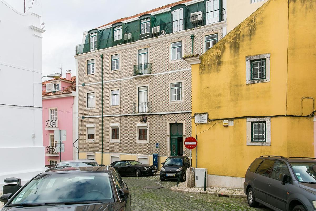 Lovelystay - Cozy 3Bdr Apartment In Estrela Lissabon Buitenkant foto