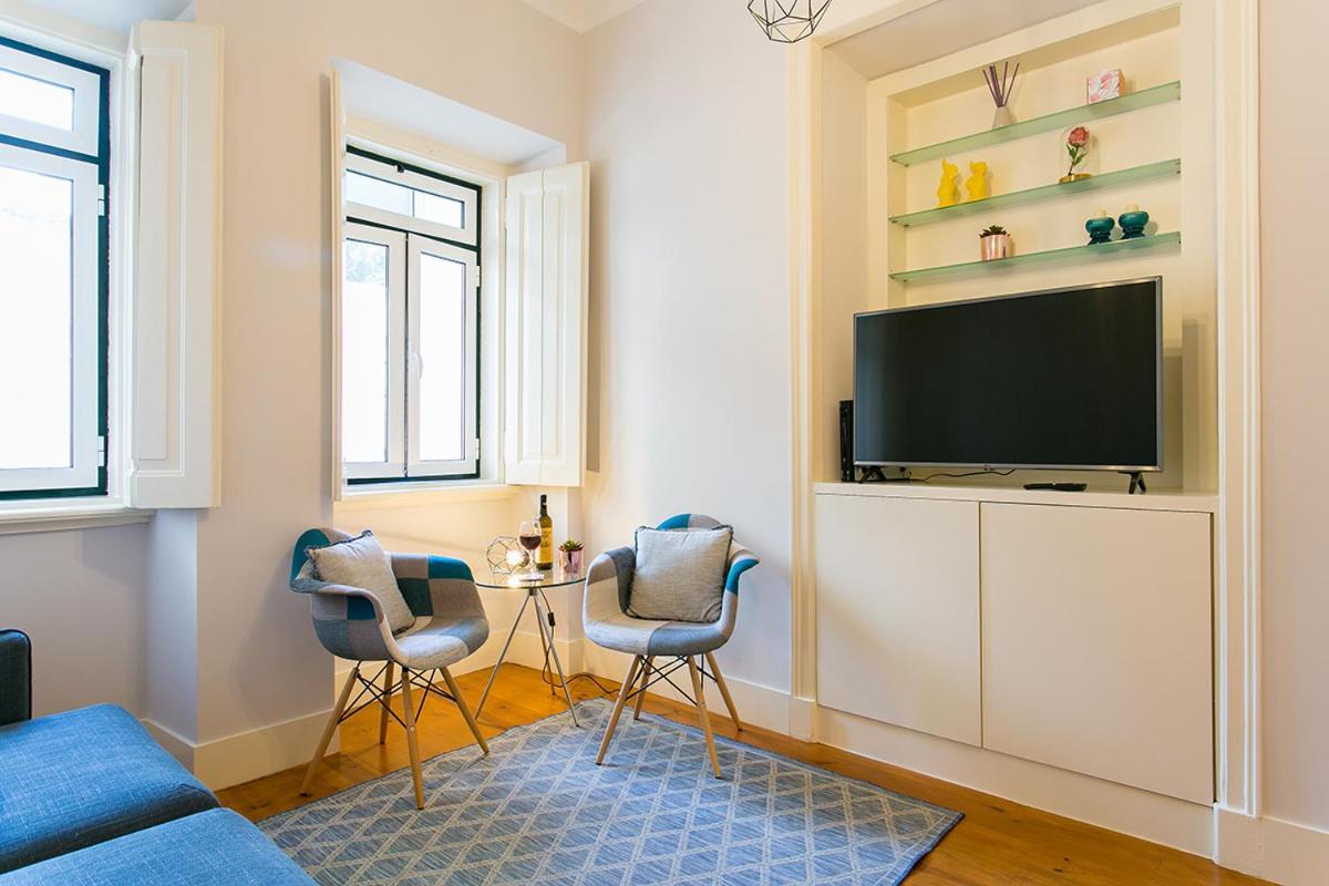 Lovelystay - Cozy 3Bdr Apartment In Estrela Lissabon Buitenkant foto