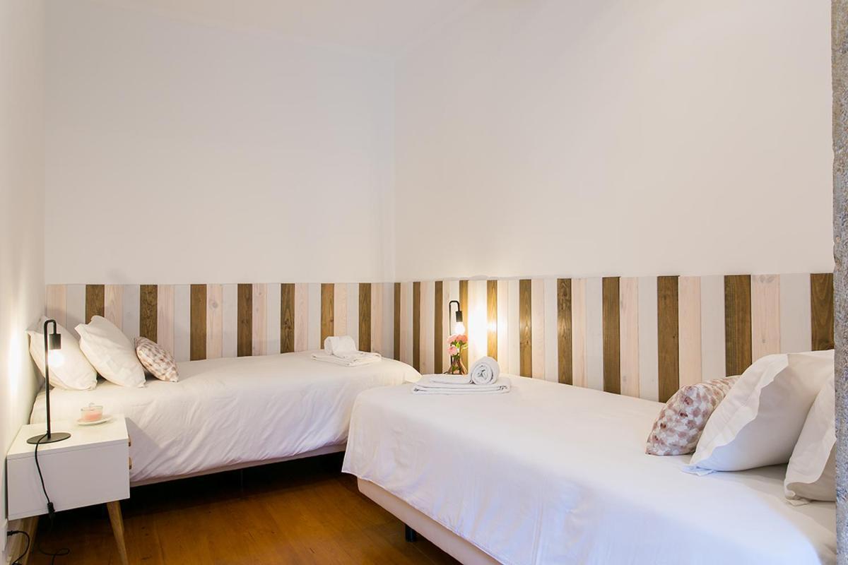 Lovelystay - Cozy 3Bdr Apartment In Estrela Lissabon Buitenkant foto