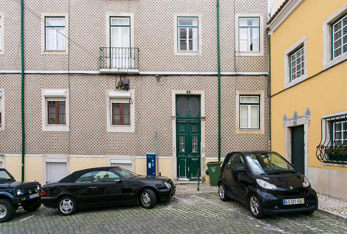 Lovelystay - Cozy 3Bdr Apartment In Estrela Lissabon Buitenkant foto