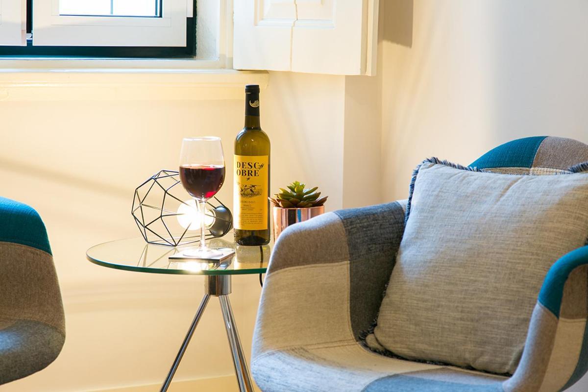 Lovelystay - Cozy 3Bdr Apartment In Estrela Lissabon Buitenkant foto